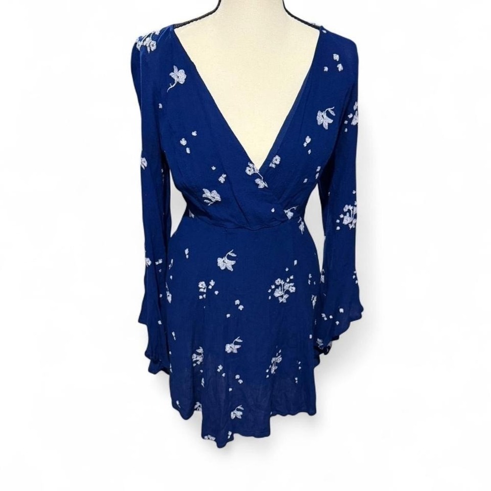 Free People Jasmine Embroidered Navy Mini Dress Bell Sleeve Small‎